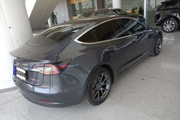 Tesla Model 3 2020 468km